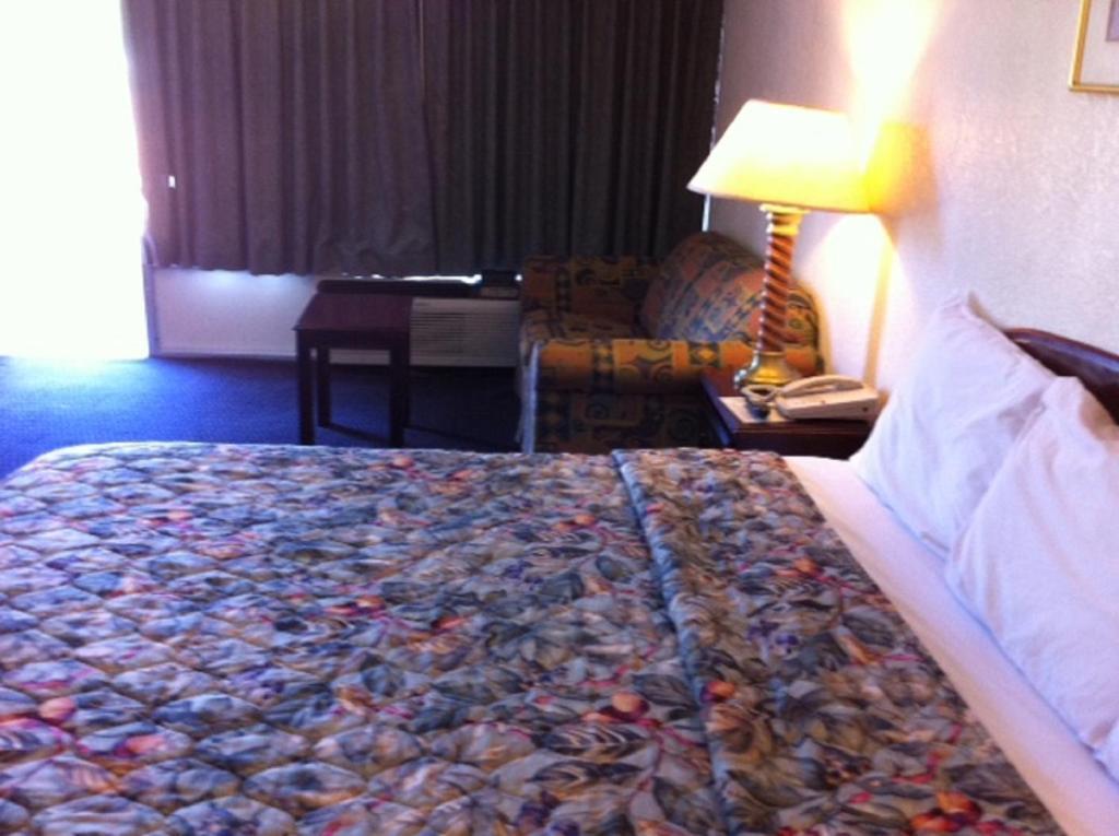 Kings Inn Valliant Kamer foto